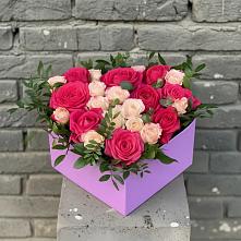 Цветочная композиция из Розы в коробке в Кизляре Республики Северная Осетия-Алания