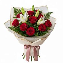 Букет цветов из:  Лилии и Розы в Кизляре Республики Северная Осетия-Алания