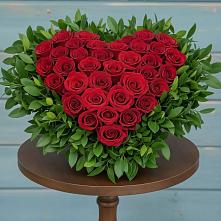Цветочная композиция из Розы в виде сердца в Кизляре Республики Северная Осетия-Алания
