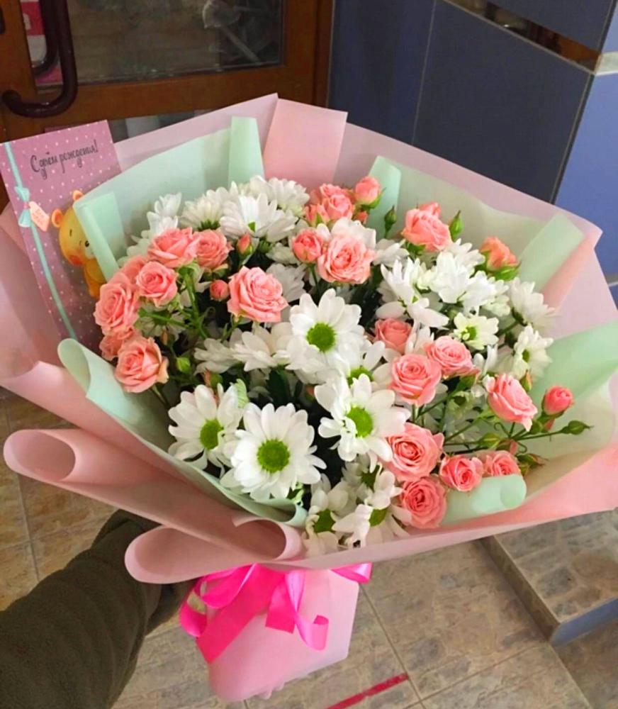 Букет цветов из: Розы и Хризантемы в Кизляре Республики Северная Осетия-Алания