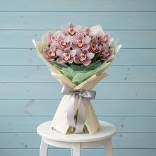 Букет цветов из:  Орхидеи и Розы #REPLACE_PRED# Кизляре Республики Северная Осетия-Алания