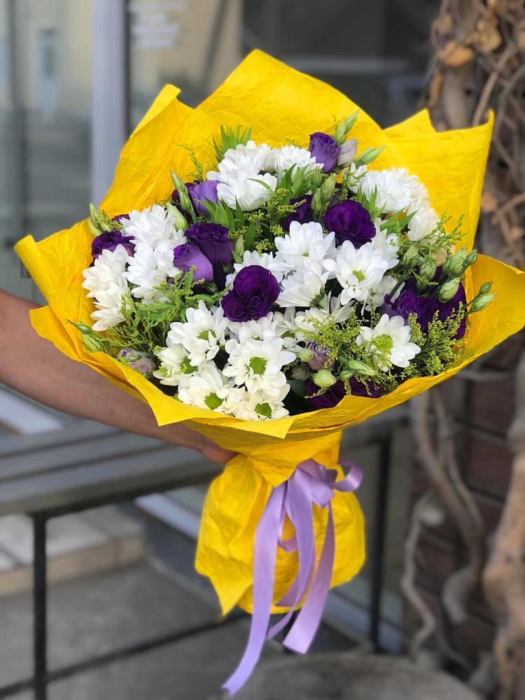 Букет цветов из: Ирисы, Хризантемы и Ромашки в Кизляре Республики Северная Осетия-Алания