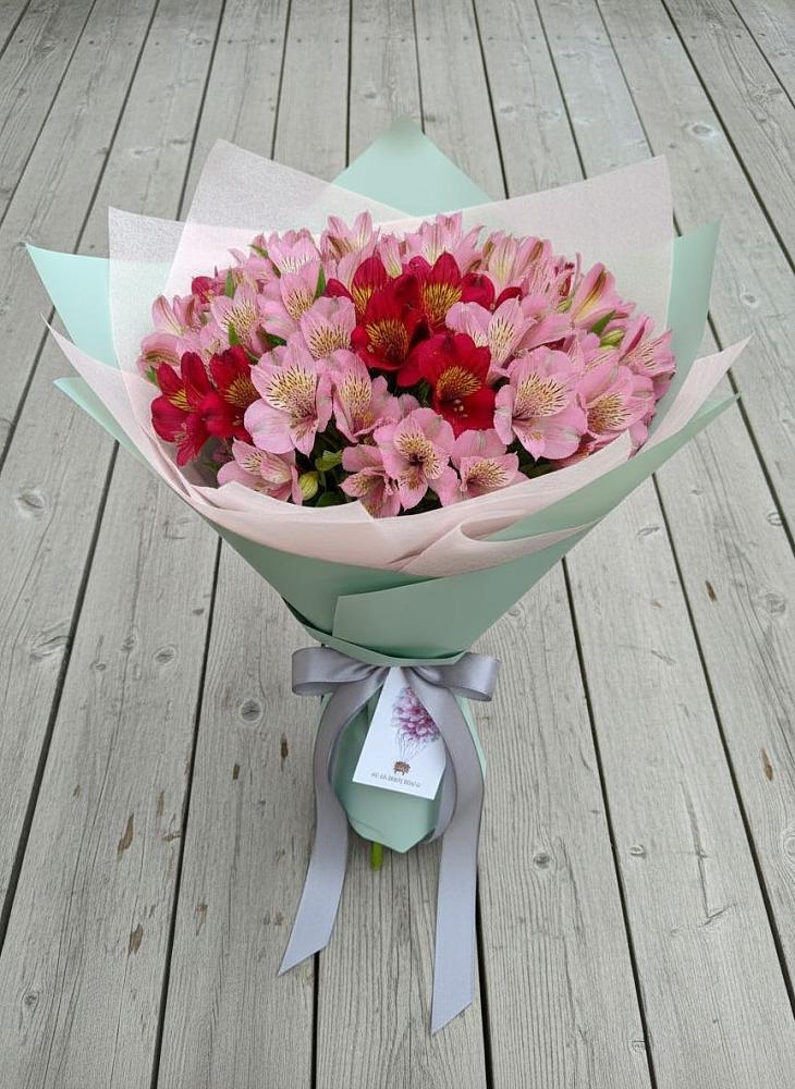 Букет цветов из: Альстромерии в Кизляре Республики Северная Осетия-Алания