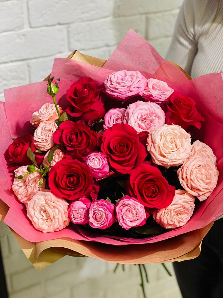 Букет цветов из: Розы в Кизляре Республики Северная Осетия-Алания