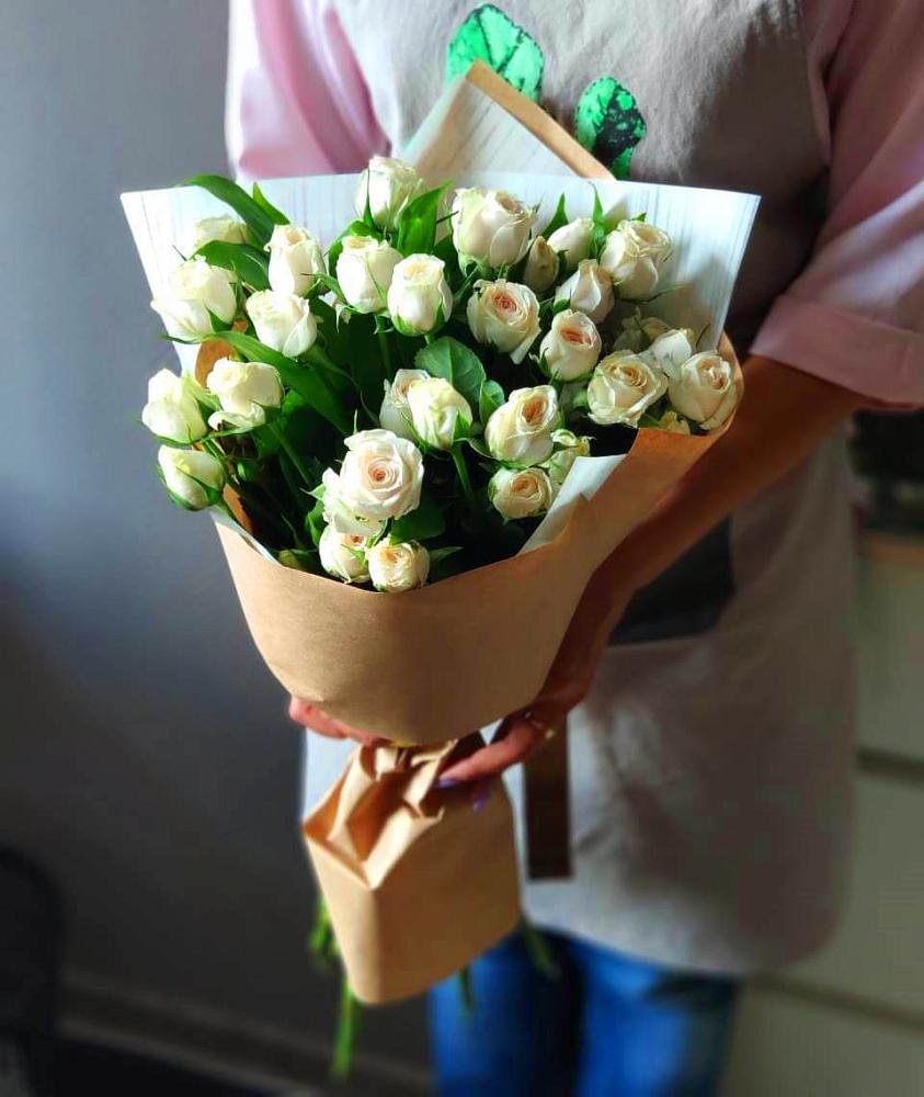Букет цветов из: Розы в Кизляре Республики Северная Осетия-Алания