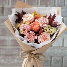 Букет цветов из:  Гвоздики, Хризантемы и Розы в Кизляре Республики Северная Осетия-Алания