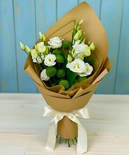 Букет цветов из:  Хризантемы и Лизиантусы в Кизляре Республики Северная Осетия-Алания