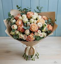 Букет цветов из:  Альстромерии и Розы в Кизляре Республики Северная Осетия-Алания